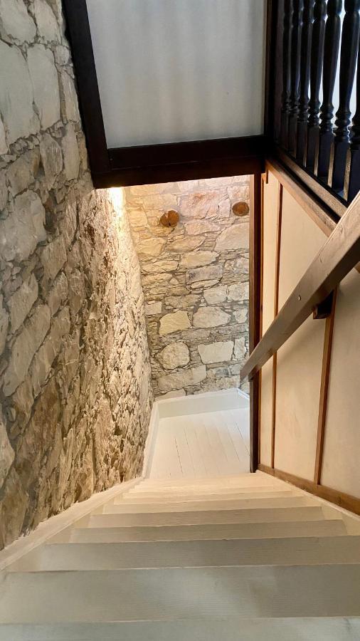 Leonys House By Trulycyprus Villa Dhoros ภายนอก รูปภาพ