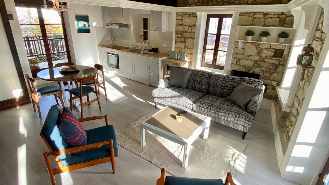 Leonys House By Trulycyprus Villa Dhoros ภายนอก รูปภาพ