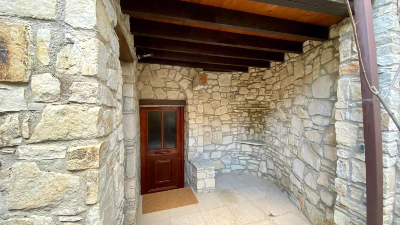 Leonys House By Trulycyprus Villa Dhoros ภายนอก รูปภาพ